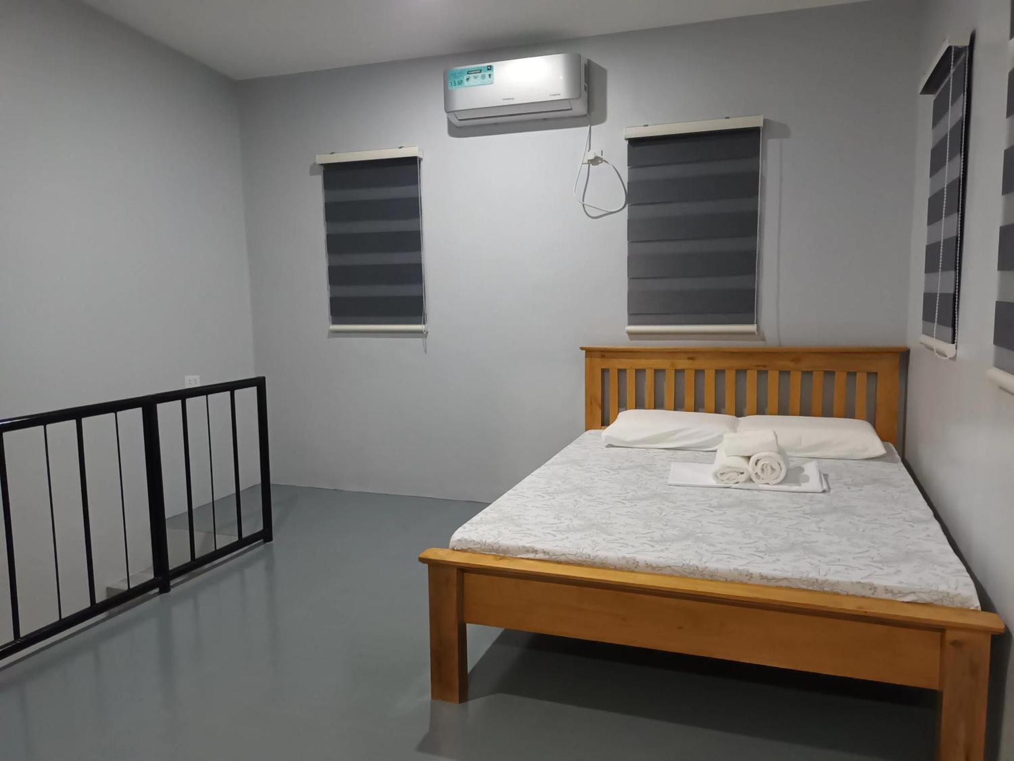 Grae'S Apartelle Moalboal Bilik gambar