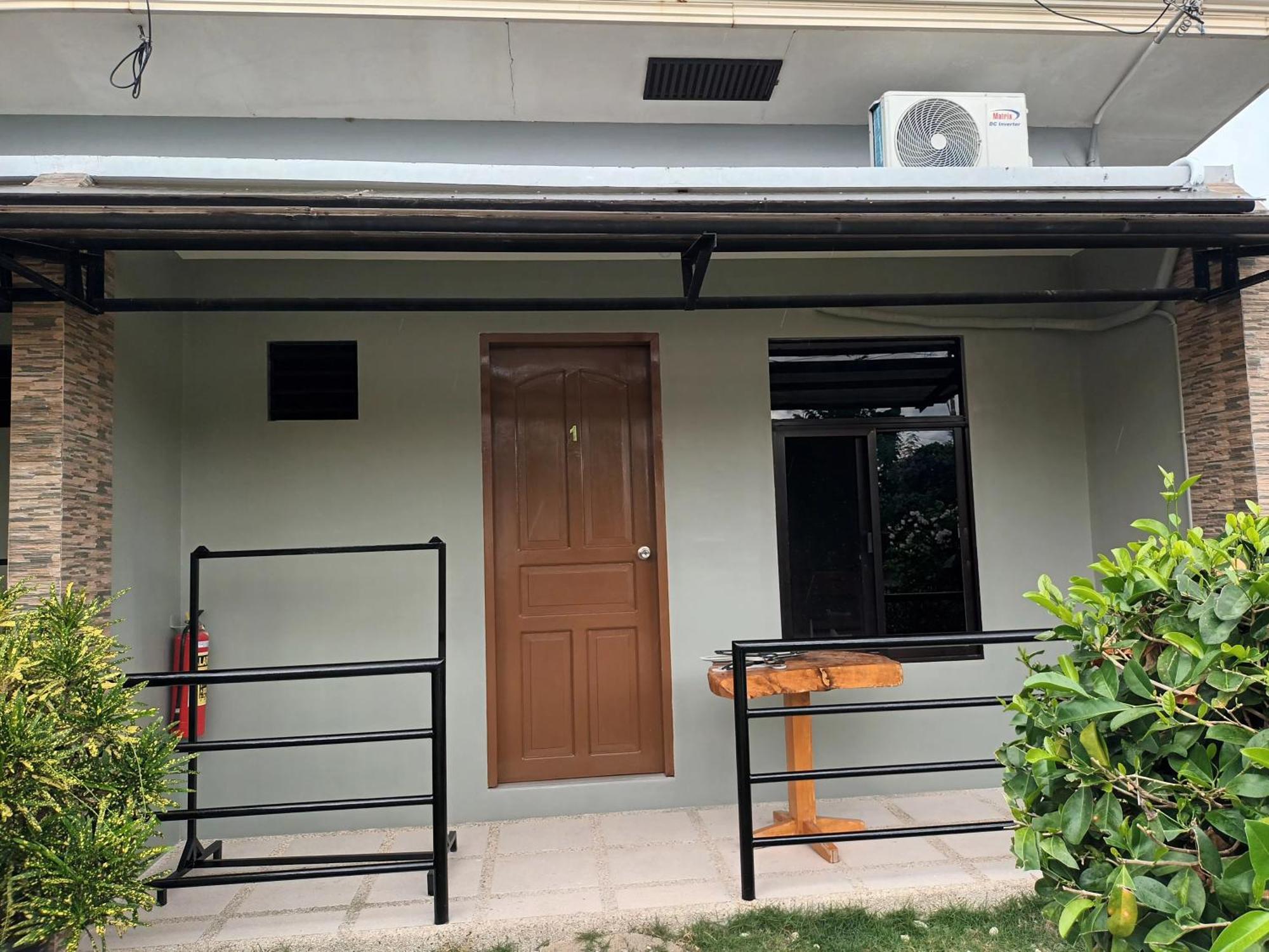 Grae'S Apartelle Moalboal Luaran gambar